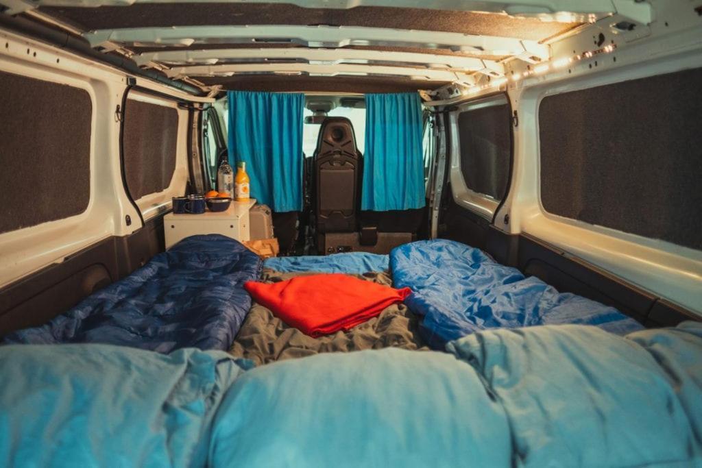 Rent Campervans Кефлавик Экстерьер фото
