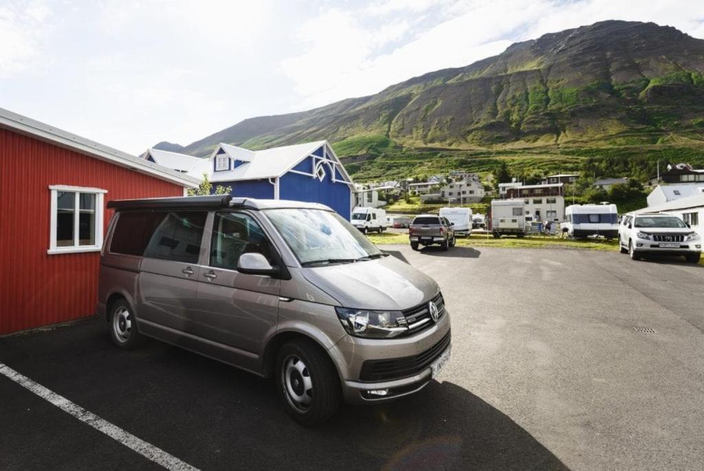 Rent Campervans Кефлавик Экстерьер фото